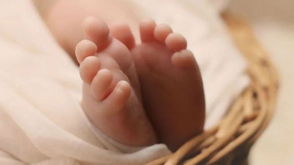 ఆడ‌పిల్ల‌.. ఆపై ఆనారోగ్యంతో పుట్ట‌డంతో ఆసుప‌త్రిలో వ‌దిలేసిన త‌ల్లి...