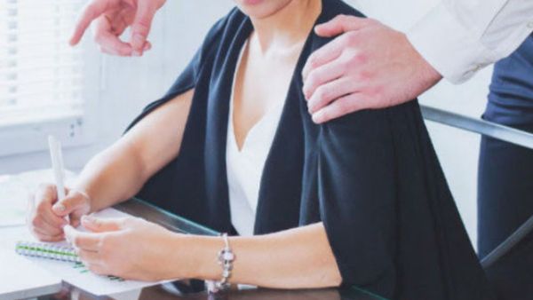 యాభై మంది విద్యార్థుల‌ను లైంగికంగా వేధించిన ప్రిన్సిపాల్‌...