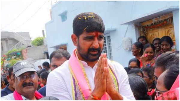 బీఆర్ఎస్ ఎమ్మెల్యే అభ్యర్థి పాడి కౌశిక్ రెడ్డిపై కమలాపూర్ పోలీస్ స్టేషన్లో కేసు నమోదు