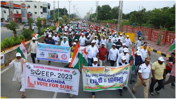 అక్కడ దేశభక్తితో పాటు ఓటరు చైతన్యం వెల్లివిరుస్తుంది!!