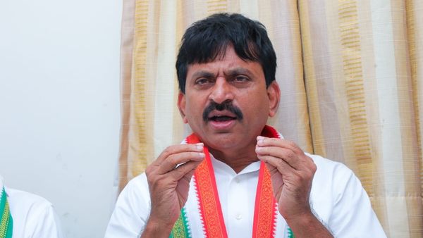 పొంగులేటి నివాసంలో ఐటీ, ఈడీ సోదాలు - నేడే నామినేషన్..!!