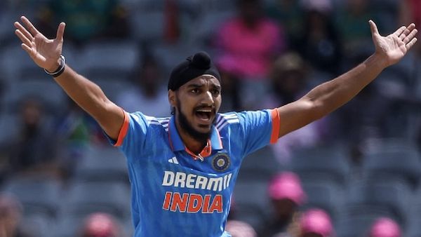 సింగ్ ఈజ్ కింగ్: చరిత్ర సృష్టించిన అర్ష్‌దీప్..!!