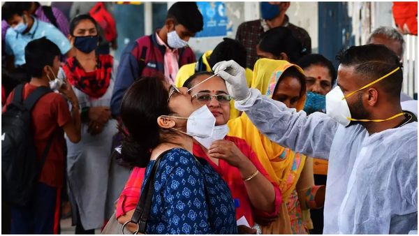 తెలంగాణాను వణికిస్తున్న కరోనా; పెరిగిన యాక్టివ్ కేసులు; తాజా పరిస్థితి ఇలా!!