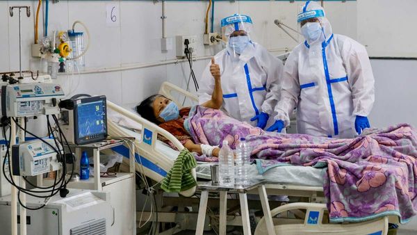 తెలంగాణలో కొత్తగా 9 కేసులు: హైదరాబాద్‌లోనే 8, యాక్టివ్ కేసులు ఎన్నంటే?