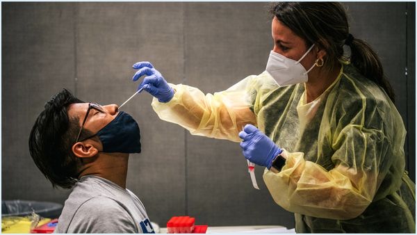 కరోనా విజృంభణ: ఒక్కరోజే దేశంలో 798 పాజిటివ్ కేసులు; యాక్టివ్ కేసులు ఎన్నంటే!!