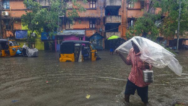 Michaung: తమిళనాడును వణికిస్తోన్న మిగ్‍జాం తుఫాన్..