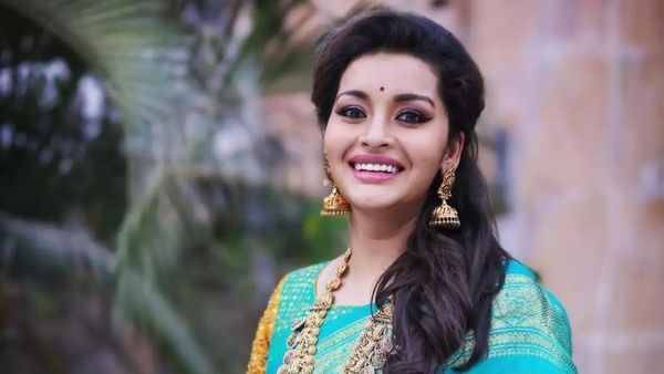  మరోసారి ప్రేమలో పడ్డ రేణు దేశాయ్..ఎవరితో అంటే..? 