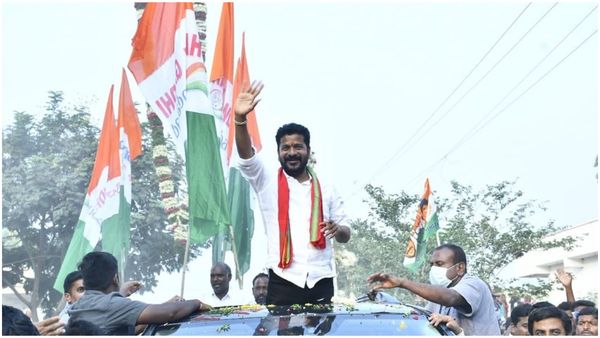 సీఎంగా ప్రమాణ స్వీకారం వేళ రేవంత్ కు హైకమాండ్ జలక్..!!