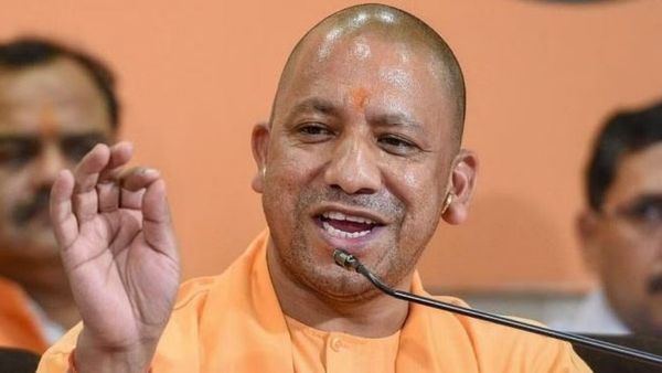 మందుబాబులకు యోగీ సర్కార్ కొత్త ఏడాది కానుక-కొత్త ఎక్సైజ్ పాలసీలో వరాలు..!