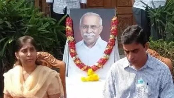 వివేకా పీఏకు వేధింపులు? కూతురు, అల్లుడు, సీబీఐ ఎస్పీపై పులివెందుల పోలీసుల కేసు..!