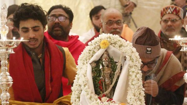 రామ్ లల్లా ప్రాణప్రతిష్ఠోత్సవం ఆరంభం: 108 కళశాలతో..