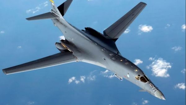 B1-B Lancer: కుప్పకూలిపోయిన అమెరికా వాయు సేన విమానం..