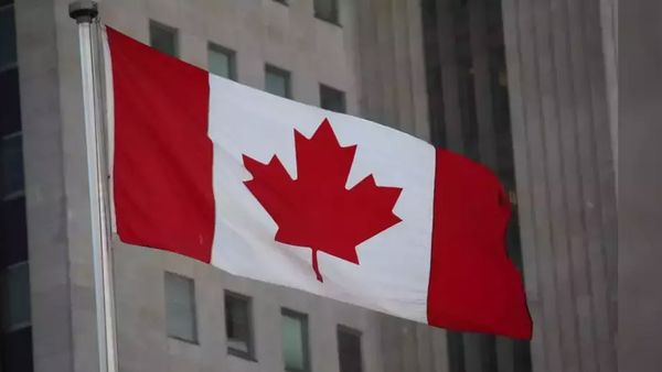 NRI News: విదేశీ విద్యార్థులపై కెనడా కీలక నిర్ణయం..!