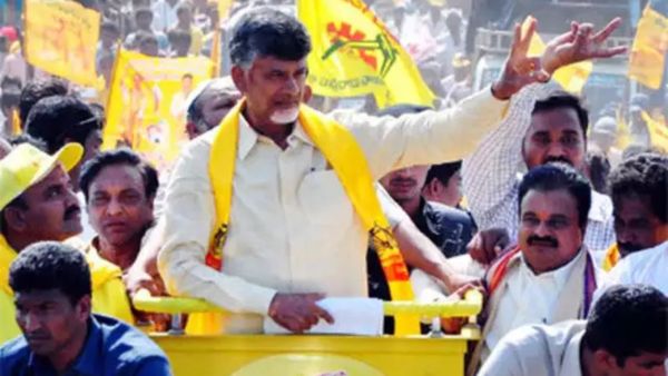 కుప్పంతో పాటుగా మరో నియోజకవర్గంలో చంద్రబాబు పోటీ..!!