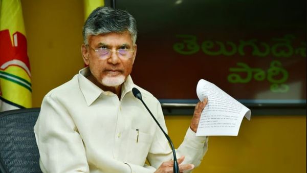 ఆ నలుగురిపై అనర్హత వేటు వేయండి-స్పీకర్ కు నోటీసు ఇవ్వనున్న టీడీపీ.. !