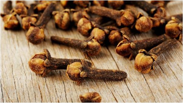 Health tips: లవంగాలతో బోలెడు లాభాలు.. ఎన్ని రోగాలకు దివ్యౌషధమో తెలుసా!!