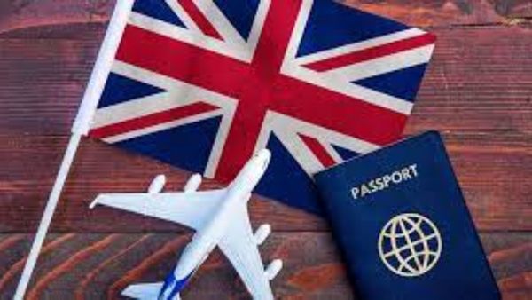 భారతీయ విద్యార్ధులకు రిషీ సునక్ షాక్ ! వీసాలపై యూకే ఆంక్షలు-కుటుంబాలకు కష్టమే..!