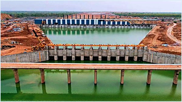 Kaleshwaram: తెలంగాణకు గుదిబండలా కాళేశ్వరం..!