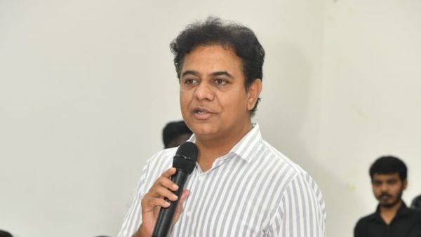 ఆరు నెలల్లో తెలంగాణలో తిరుగుబాటు: బాంబు పేల్చిన కేటీఆర్!!