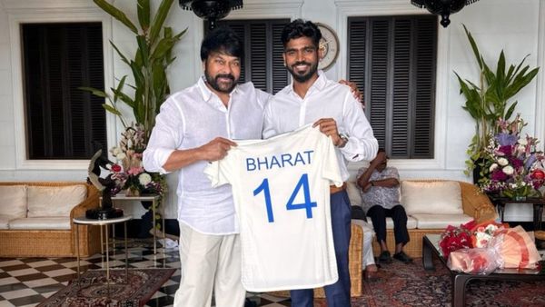 మెగాస్టార్‌తో టీమిండియా బ్యాటింగ్ స్టార్.. కానుకగా