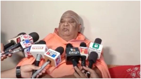 ఒకరిద్దరు ప్రధాన మంత్రులు చనిపోతారు, యుద్దాలు, రోగాలు, స్వామీజీ సంచలనం, గతంలో జరిగింది !