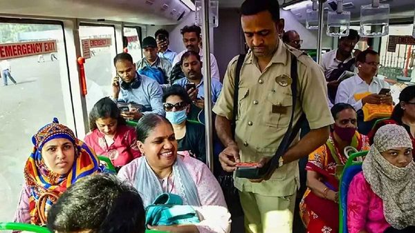 TSRTC: మహిళలకు టీఎస్ ఆర్టీసీ షాక్.. ఇక నుంచి ఆ బస్సుల్లో ఛార్జీల వసూల్..!