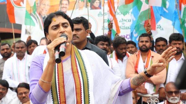 ఎన్నికల వేళ షర్మిల కొత్త స్కెచ్ - ఢిల్లీ కేంద్రంగా కీలక నిర్ణయం..!!