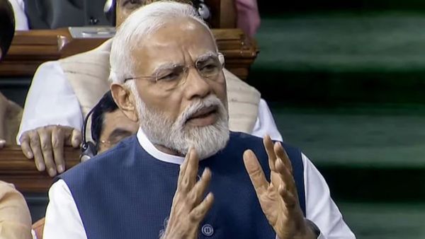 ఇంకెంత కాలం?: నెహ్రూ-రాహుల్, విపక్షాలపై మోడీ నిప్పులు, బిగ్ హింట్