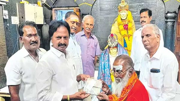 సాయిబాబా ఆలయానికి లక్షల విరాళం.. విజయవాడలో యాచకుడి దాతృత్వం!!