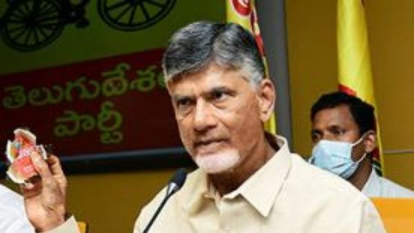 Chandrababu: పొత్తుల్లో సీట్లు కోల్పోతున్న నేతలకు చంద్రబాబు బంపర్ ఆఫర్ ?