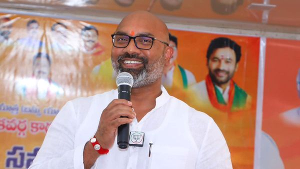 వచ్చే ఎన్నికల్లో మోడీకి ఓటు వేయకుంటే దేశద్రోహులే: ఎంపీ అరవింద్ సంచలన వ్యాఖ్యలు