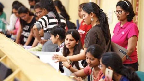 Inter Hall Ticket 2024 : నేడే టిఎస్ ఇంట‌ర్మీడియ‌ట్ హాల్‌టికెట్లు విడుద‌ల‌...