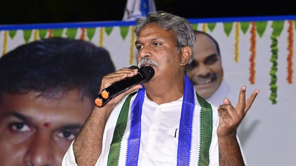 కుర్చీలు కాదు టీడీపీనే మడత పెట్టేశారుగా.. కేశినేని నాని సెటైర్లు..!