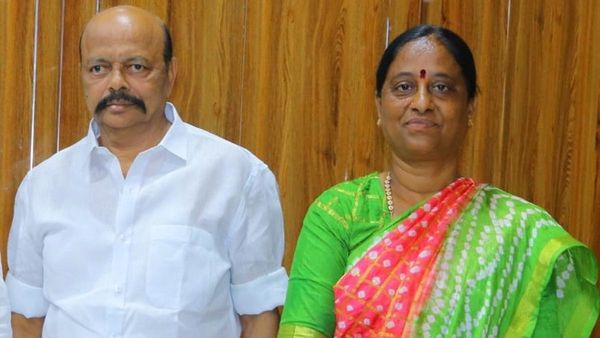 కొండా సురేఖ మురళి లవ్ స్టోరీ: బుల్లెట్ బండిపై వచ్చి .. ప్రపోజ్ చేసి.. ఆపై!!