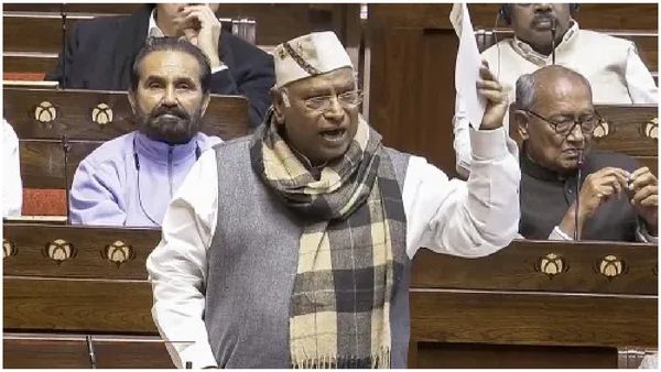 మోదీ మళ్లీ ప్రధాని అవుతారు, ఏఐసీసీ అధ్యక్షుడు ఖార్గే సంచలన వ్యాఖ్యలు, బైమిస్ అయ్యిందా ?