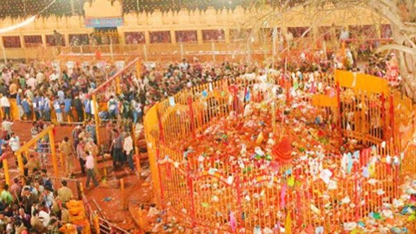 మేడారం జాతర : సమ్మక్క సారలమ్మ లను దర్శించుకునే భక్తులు గట్టమ్మకు తొలిమొక్కులు చెల్లించేది ఇందుకే!!