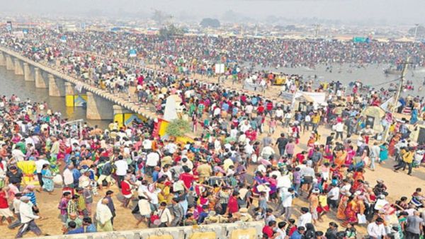 మేడారం జాతరకు ప్రత్యేక రైళ్లు: స్టేషన్స్, టైమింగ్స్ ఇవే..