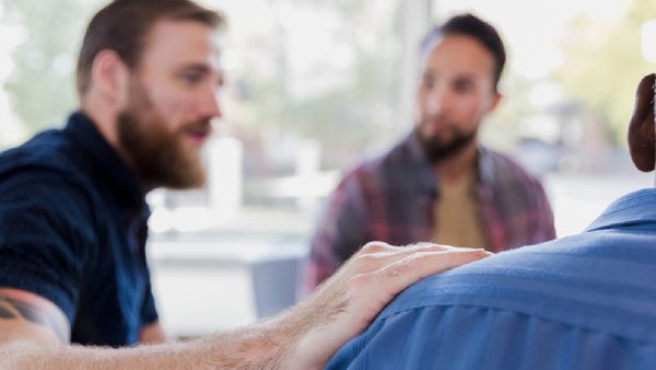 ఏంటీ ఆ హీరో ''గే'' నా..?