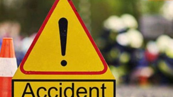 నెల్లూరు జిల్లాలో ఘోర రోడ్డు ప్రమాదం: మూడు వాహనాల బీభత్సం; ఏడుగురు దుర్మరణం!!