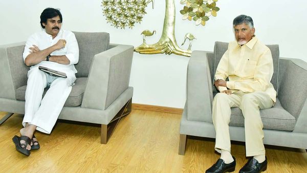 పొత్తుపై బీజేపీ తాజా సంకేతాలు - చంద్రబాబు, పవన్ యాక్షన్ ప్లాన్ సిద్దం..!!