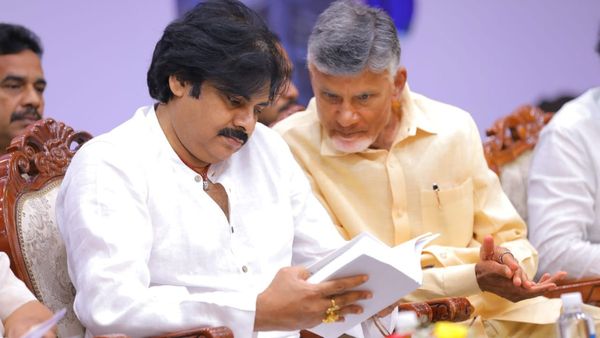 pawan kalyan ఎన్నికల స్ట్రాటజీ మారింది: చంద్రబాబు ఎఫెక్ట్; జనసేనలో అసలేం జరుగుతుందంటే!!