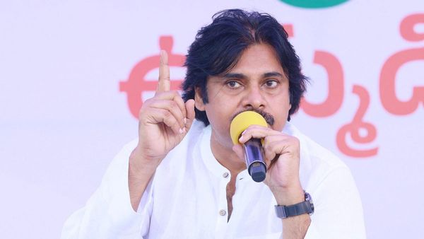 పవన్ పోటీ నియోజకవర్గాల ఖరారు, రెండు చోట్ల - బీజేపీ మార్గదర్శకం..!!