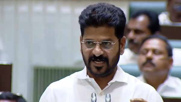 రోజా ఇంట్లో పులుసు తిని.. : కేసీఆర్‌పై నిప్పులు, ఢిల్లీలో ఆమరణ దీక్ష చేయాలన్న రేవంత్