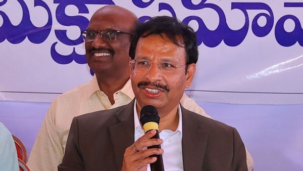 మేడారం జాతర: సాధారణ ప్రయాణికులకు టీఎస్ఆర్టీసీ ఎండీ వీసీ సజ్జనార్ ఆసక్తికర విజ్ఞప్తి!!