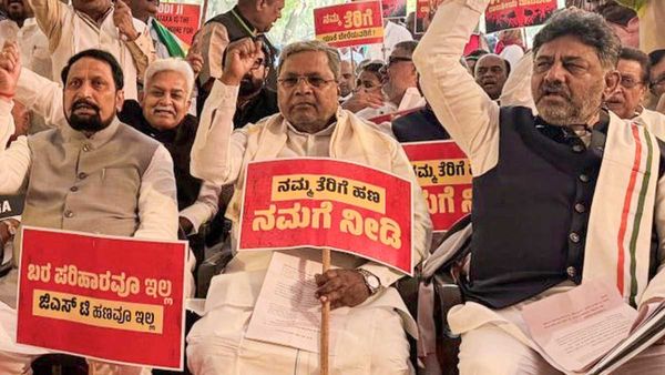 కేంద్రంపై సిద్ధరామయ్య వార్