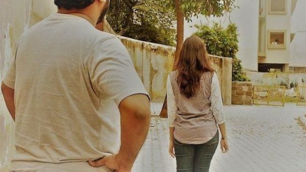 మైనర్ అమ్మాయి కోసం ఆరాటం, పిలుకుని వెళ్లి ఏం చేశాడంటే ?. క్లైమాక్స్ లో గొంతుకు కోసుకుని !