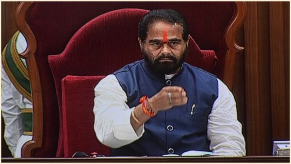 రెబల్ ఎమ్మెల్యేలపై స్పీకర్ తమ్మినేని కీలక నిర్ణయం..!!