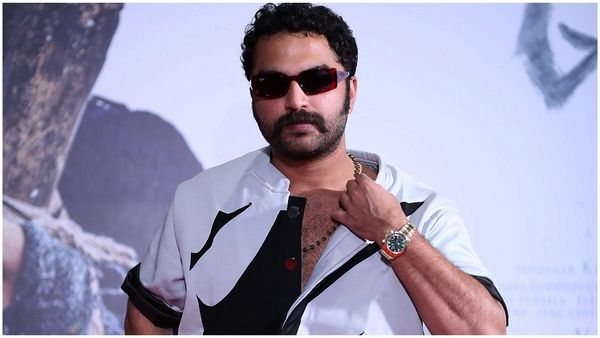 ఆ హీరోయిన్స్ కంటే మీరు తక్కువేం కాదు: యాంకర్ పై విశ్వక్ సేన్ కామెంట్స్