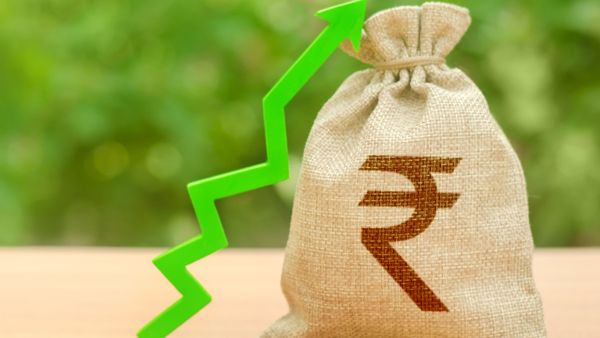 బజాజ్ ఫైనాన్స్ ఫిక్స్డ్ డిపాజిట్: మీ బిడ్డ విద్యాభ్యాసం కోసం ఆదా చేసుకోవటానికి తెలివైన పద్ధతి