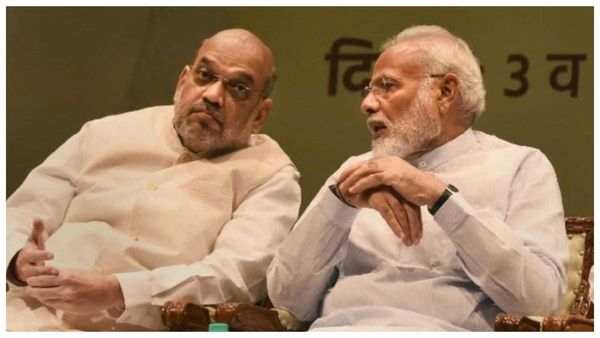 ప్రతిపక్షం ప్లాన్ చేసేలోపు పాట పాడేసిన మోదీ, 50 % మంది వాషౌట్, మడతపెట్టి ఉతికేసి మోదీ టీమ్ !